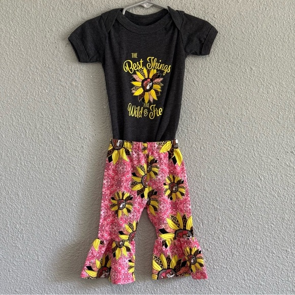 Buc-ee's Onesie & Bell Bottom Pants 6 Mths The Best Things are Wild and Free - Picture 1 of 5